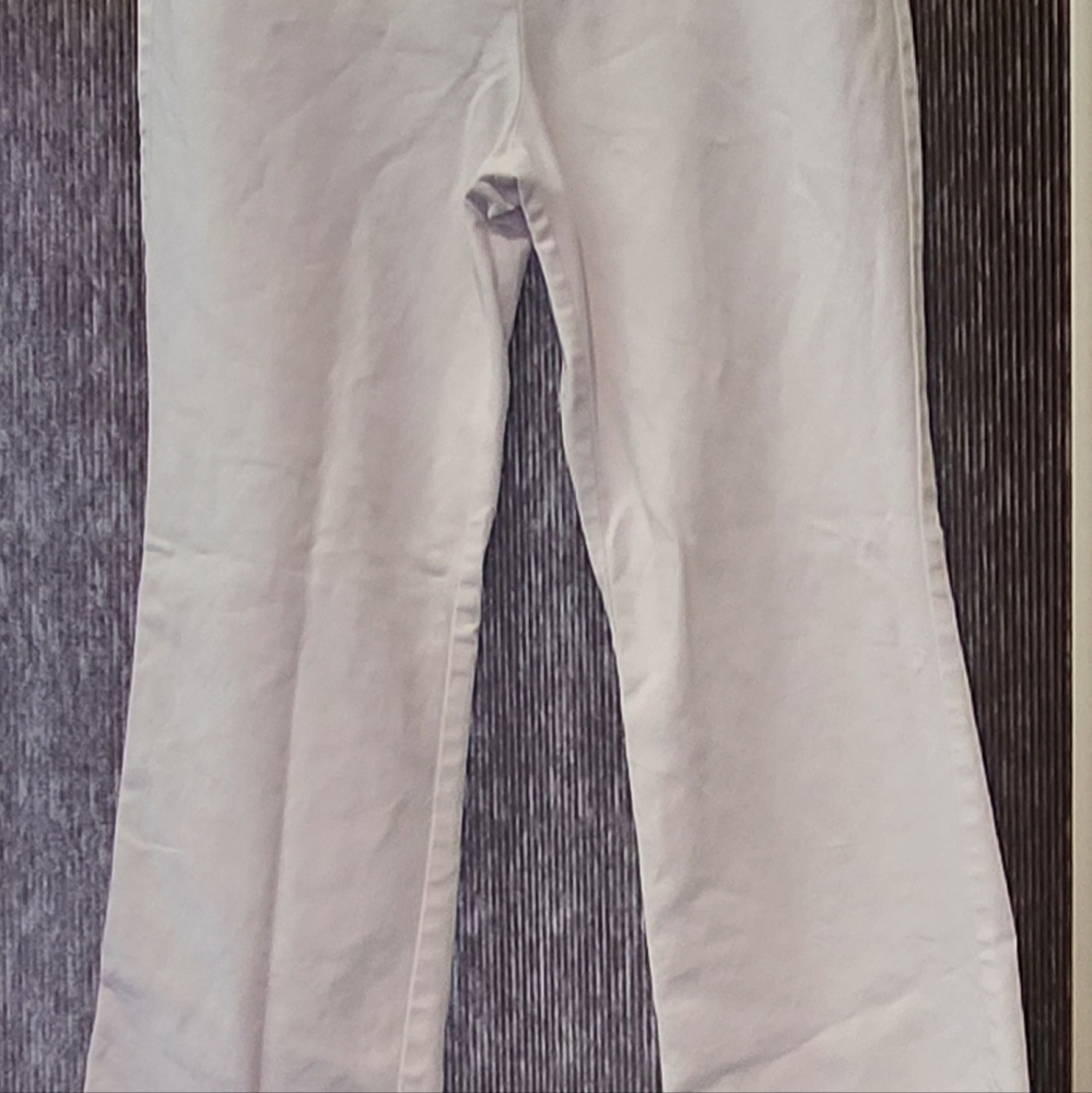 Modern Fit Worthington White Pants
